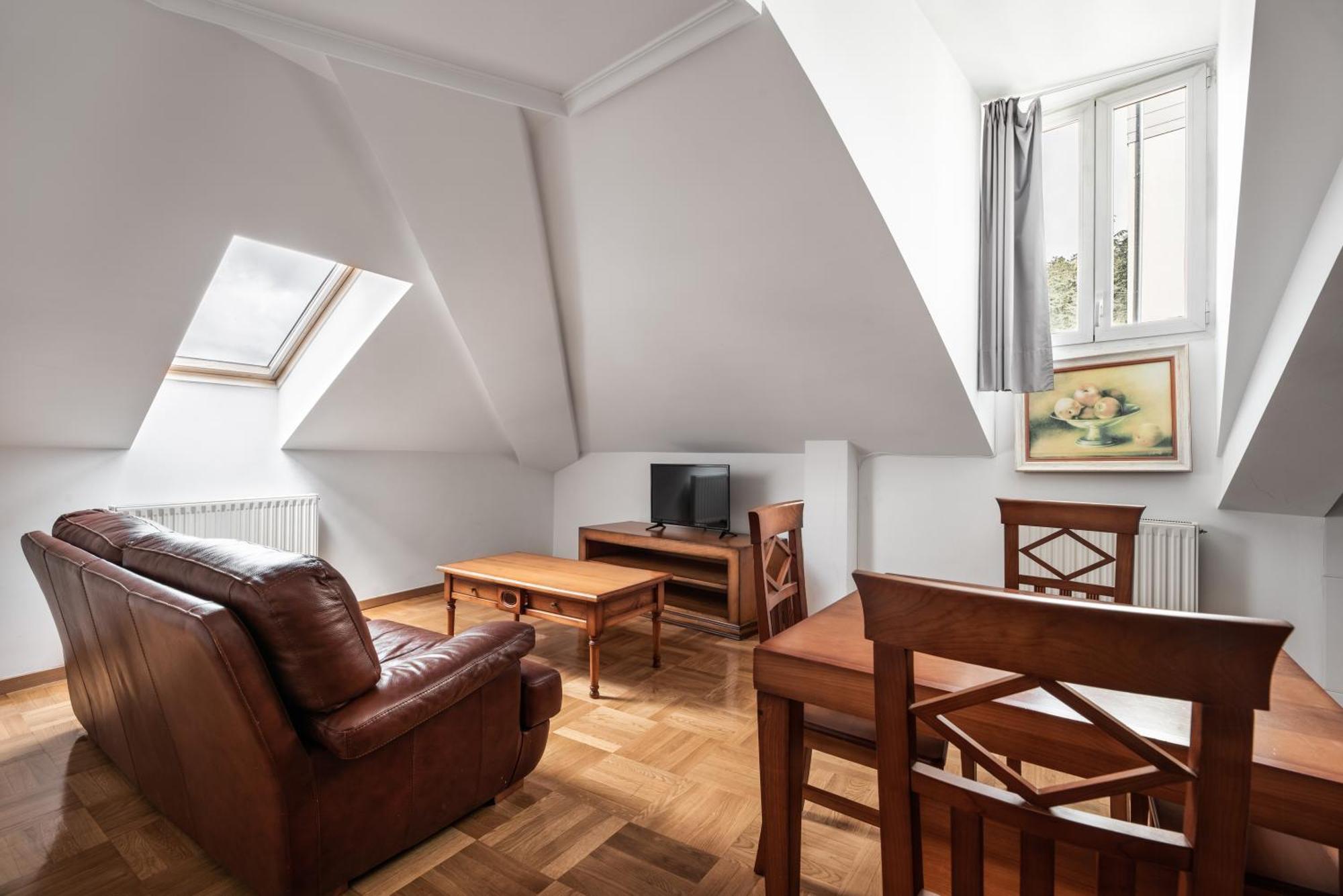 Apartamentos El Cid Burgos Ngoại thất bức ảnh
