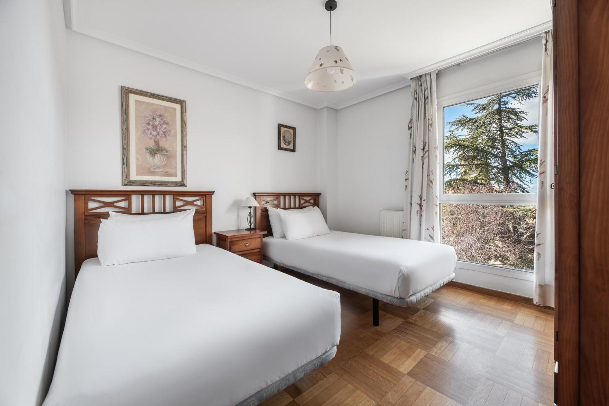 Apartamentos El Cid Burgos Ngoại thất bức ảnh